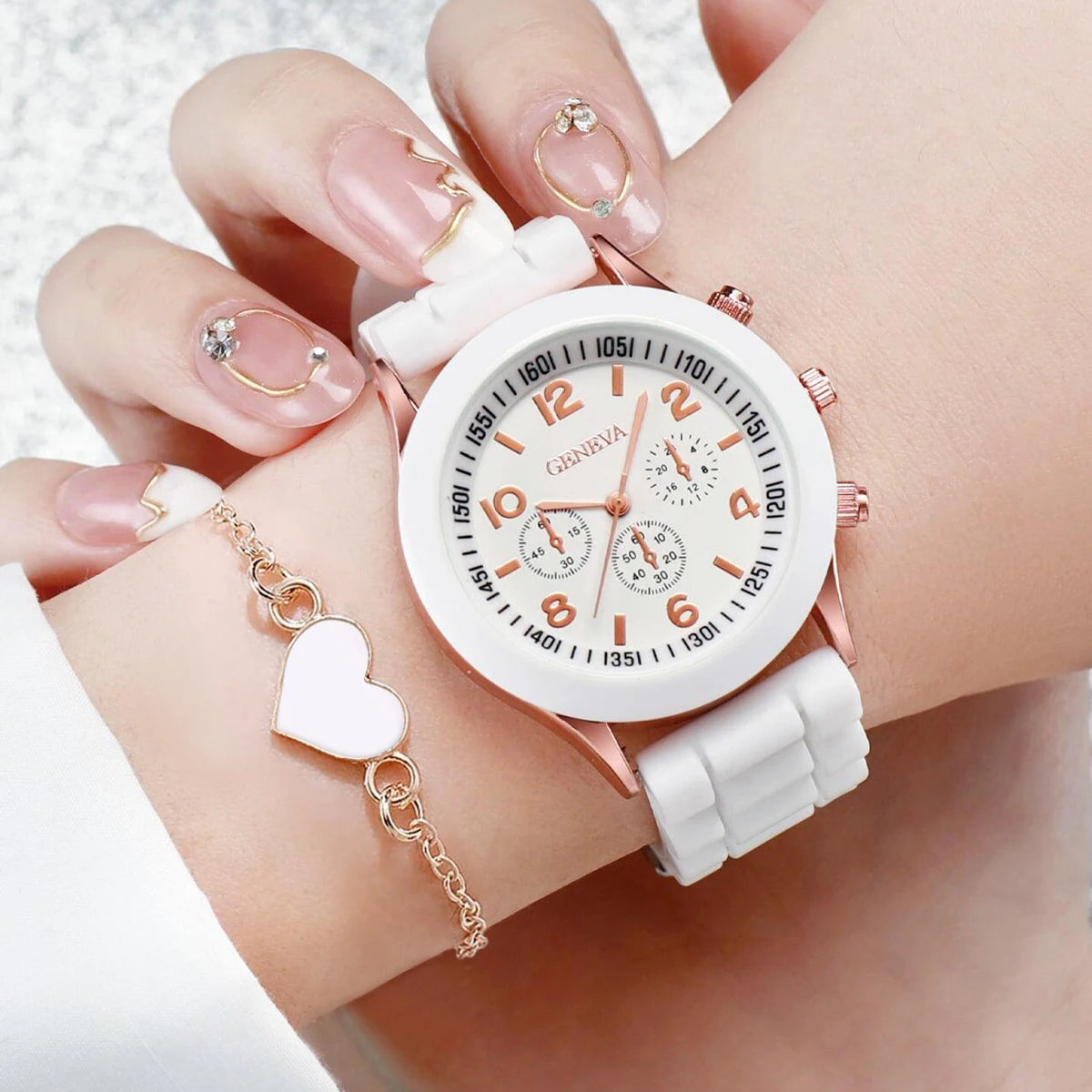 Watch Fashion Silicone Band Women Quartz Watches Heart Jewelry Set(Without Box)